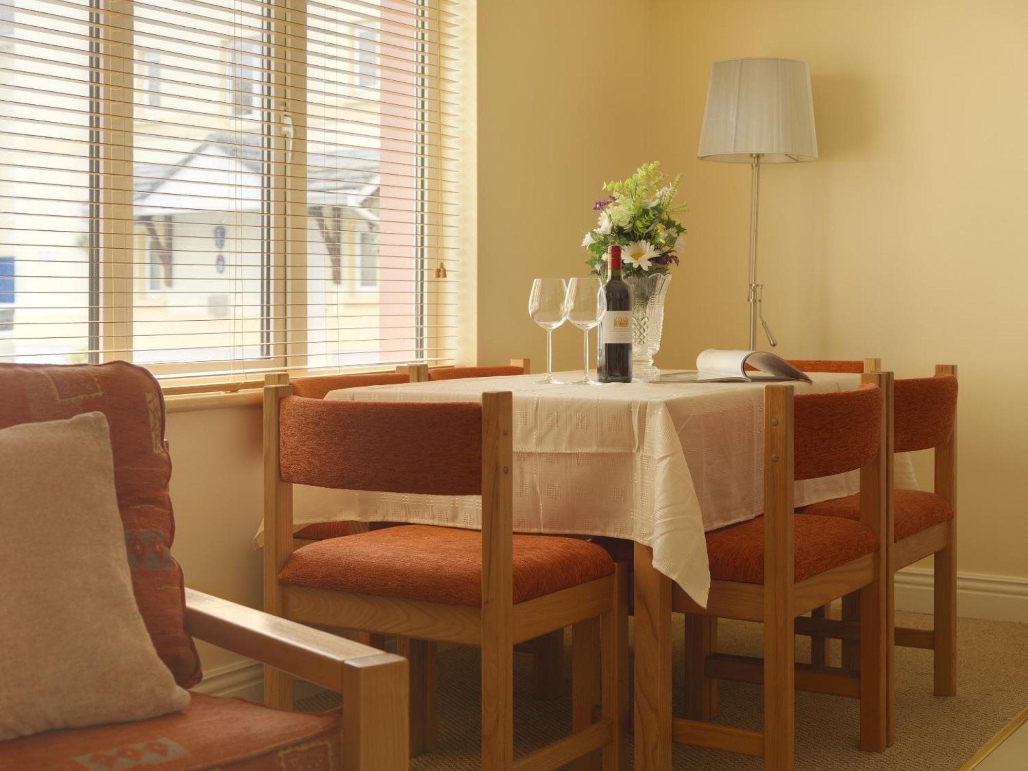 Tralee Town Centre Apartments ภายนอก รูปภาพ